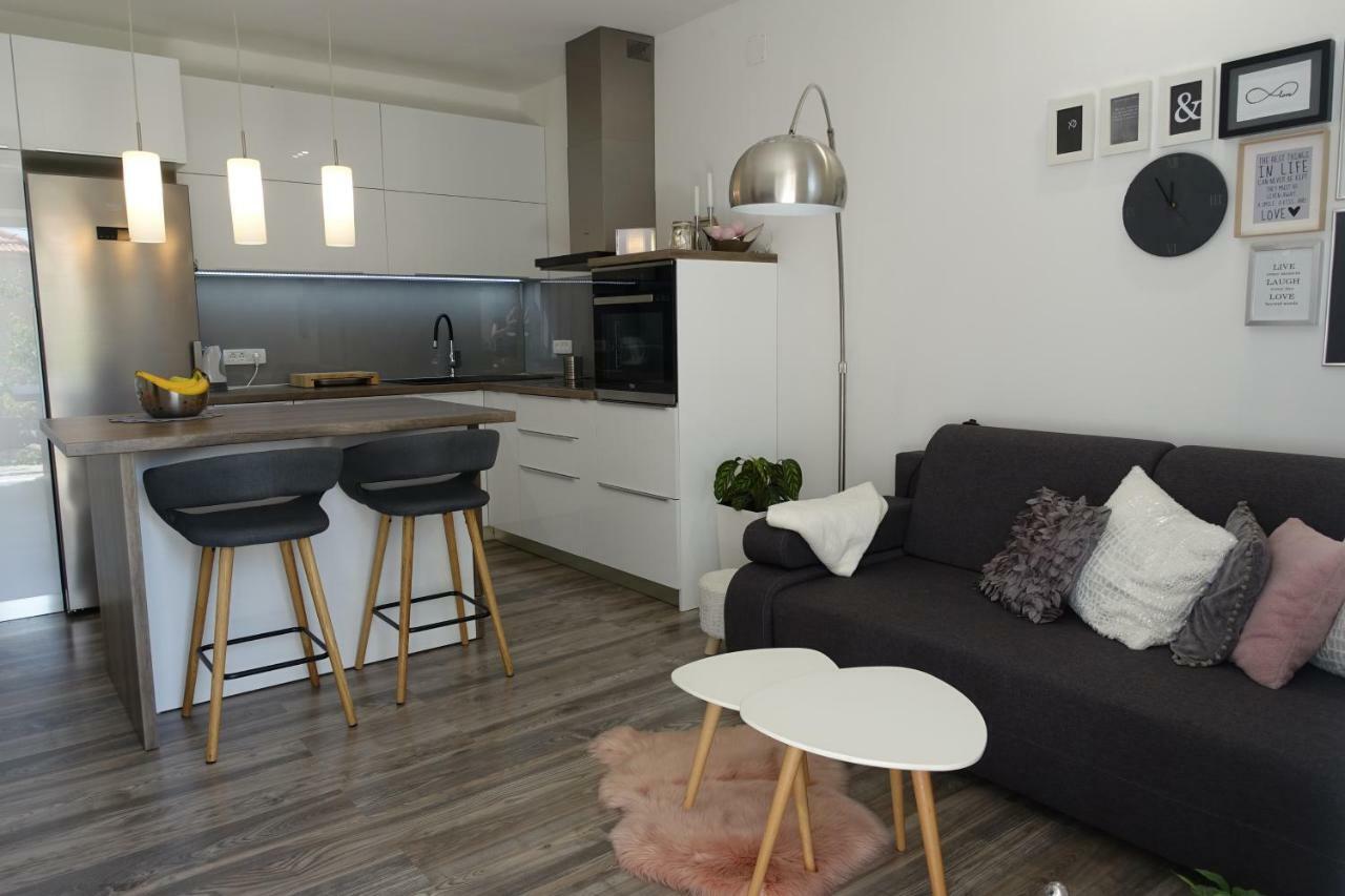 Apartman Maja Bol Extérieur photo